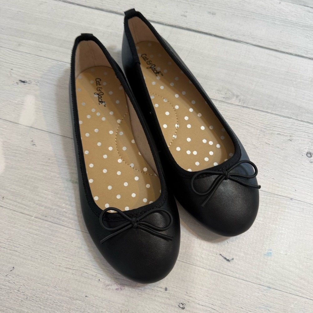 Cat & Jack girls black slip in flats size 13